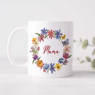 Darčekový hrnček pre mamu – kvety okolo nápisu Mama