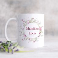 Jemný kvetinový hrnček pre mamičku – aj s menom